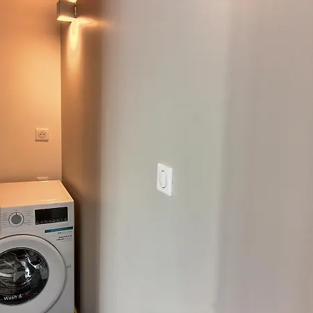 211058 - 4 Personnes à Paris