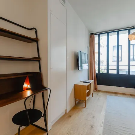 Parisian L Marais * פריז