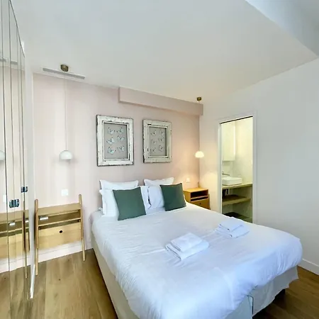 211058 - 4 Personnes à Appartement Paris