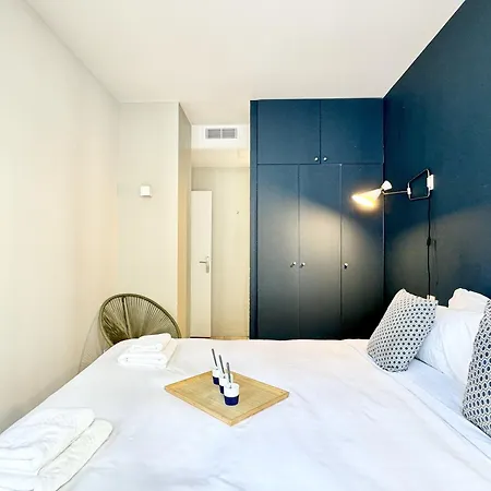 Parisian L Marais Paryż