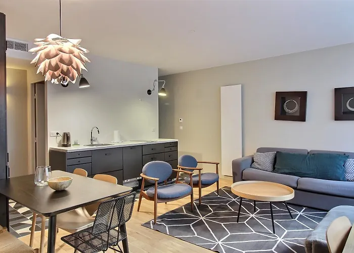 Parisian L Marais Apartment