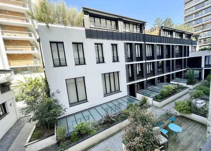 Apartment Parisian L Marais