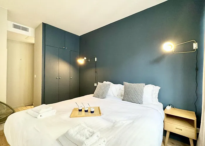 Parisian L Marais Apartment