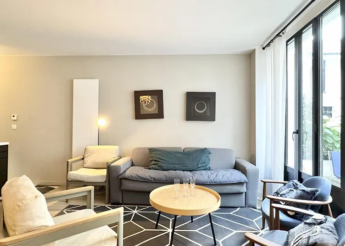 Apartment Parisian L Marais Paris