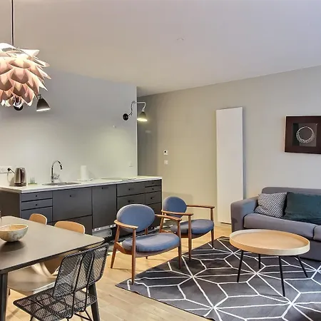 Parisian L Marais Apartment