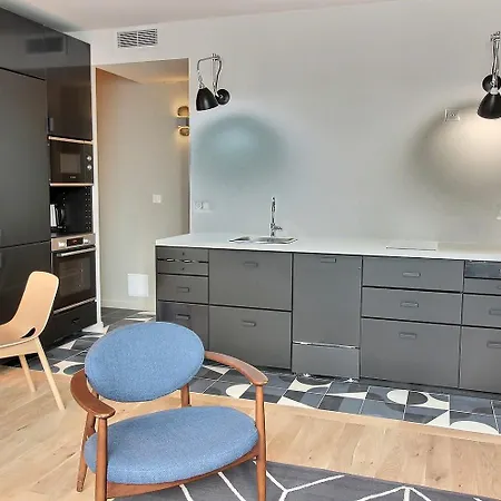 Apartment Parisian L Marais Paris