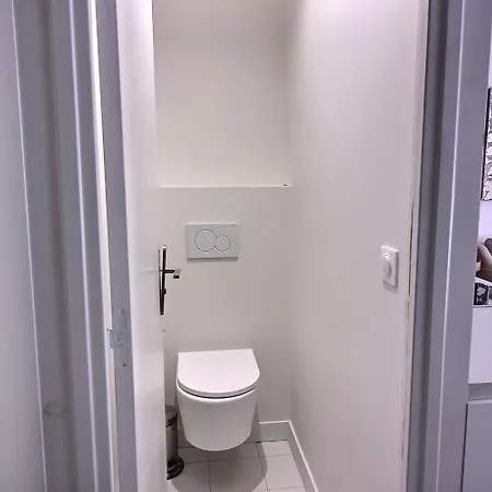 Parisian L Marais Apartment