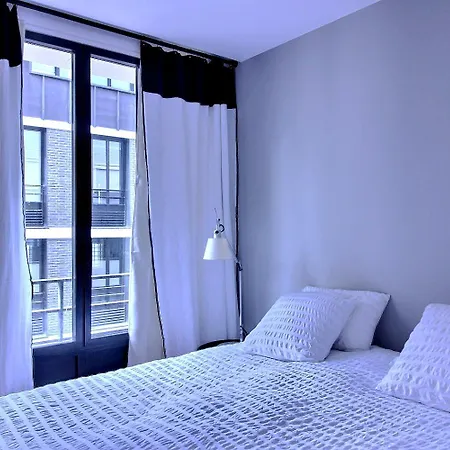 Apartment Parisian L Marais