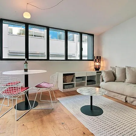 Parisian L Marais Apartment